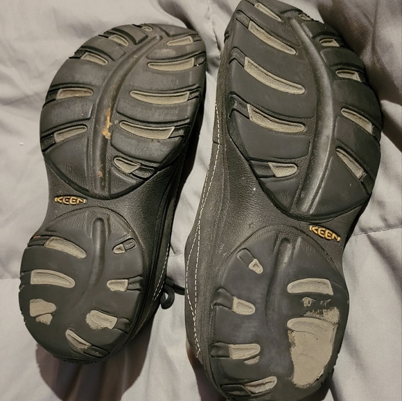Keen Casual tennis shoes 7.5 - Picture 6 of 6
